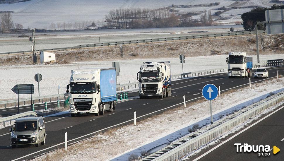 Herido un camionero tras volcar a la altura de Astorga en la A-6