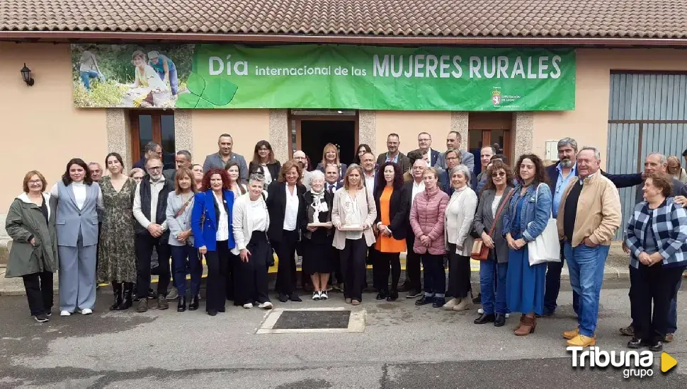 Courel defiende a la mujer rural como "la piedra angular de los pueblos" y "elemento clave para fijar población"