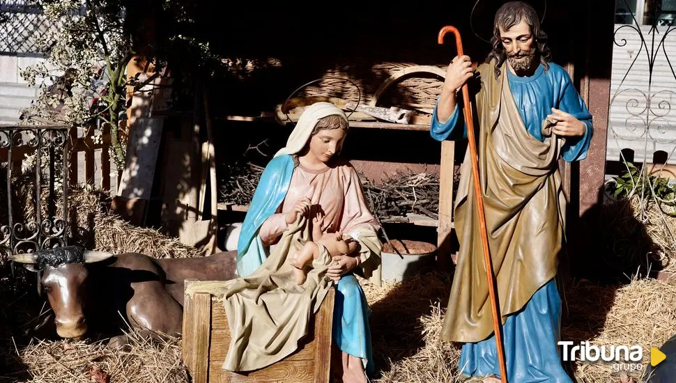 Arrancan la cabeza de la figura del niño Jesús del belén ubicado plaza San Marcelo de León