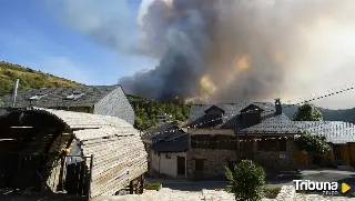 Sube a nivel 2 el incendio de Brañuelas y se extiende a Tremor de Abajo y Almagarinos