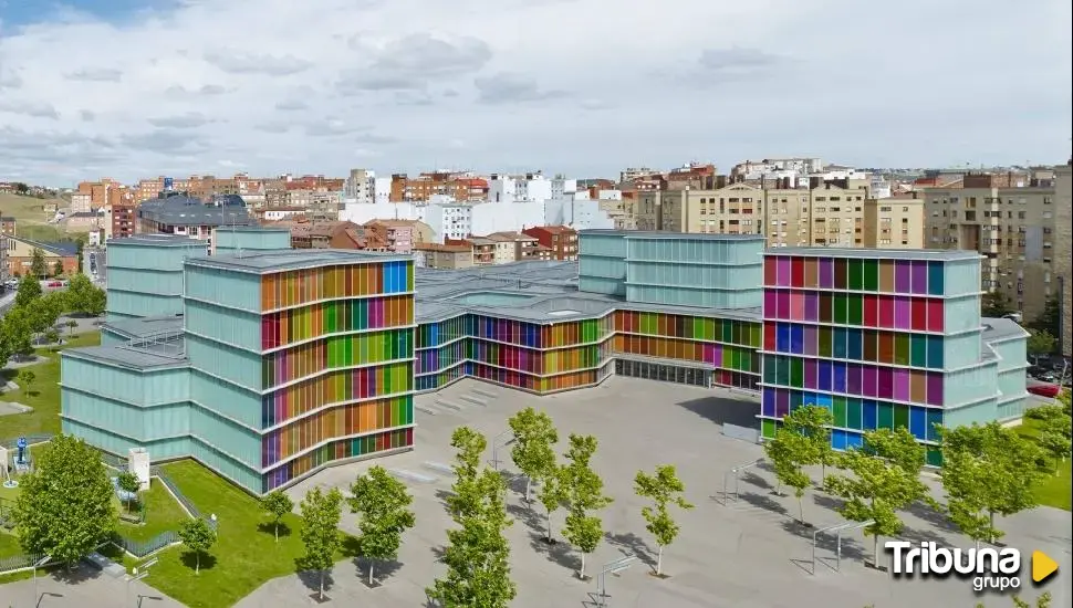 Ver una gran ópera en el Teatro Real... desde el Musac de León