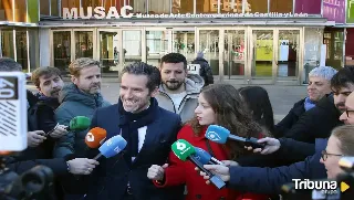 Sémper compara en León al Gobierno con un zoco "por el que van pasando acreedores a llevarse su parte"