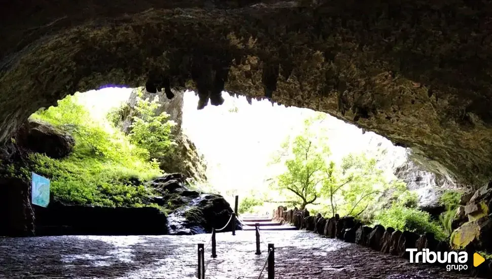 La Cueva de Valporquero reabre la temporada de visitas, hasta el 8 de diciembre